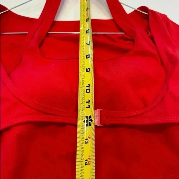 Halara plush halter thumb hole long sleeve crop sports top red size small - Picture 5 of 10